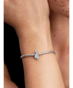 Alternative view of Seal Charm