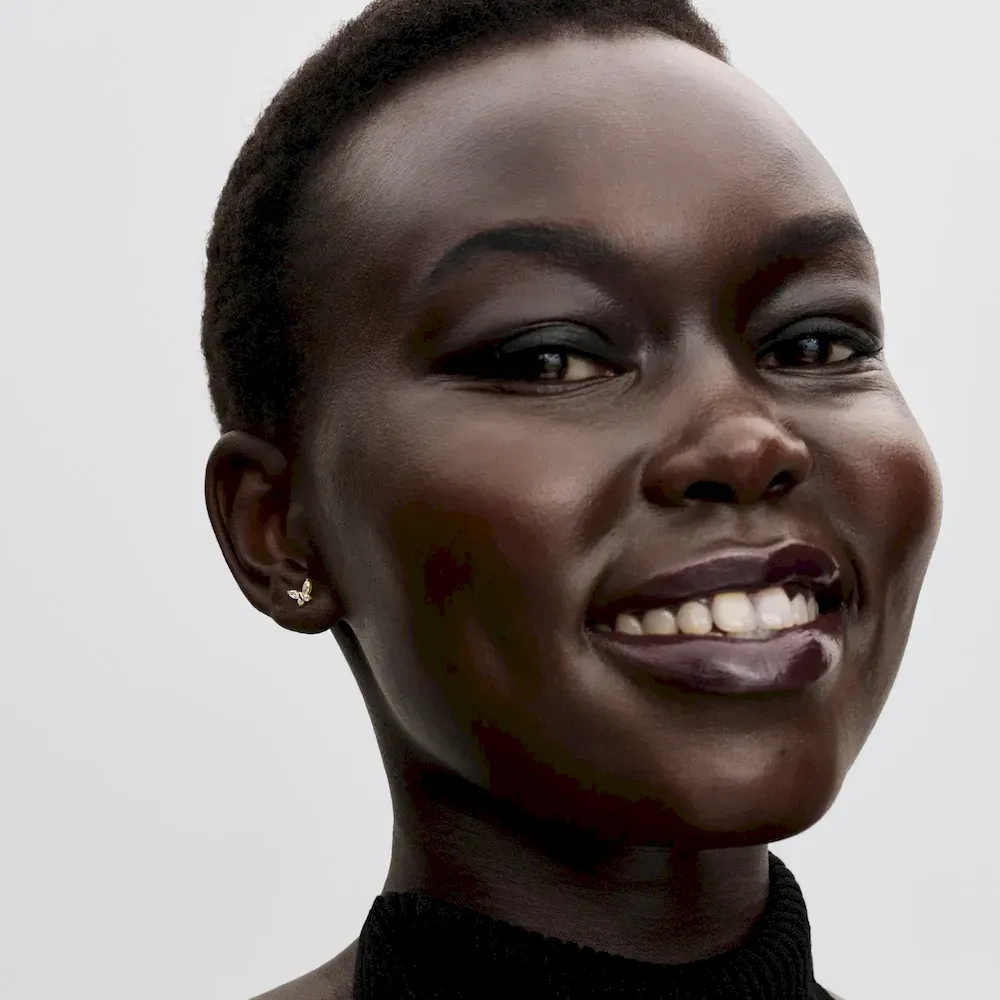 Gold-plated Sparkling Clear Butterfly Necklace and Earring Set - Image 6