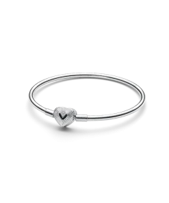 Radiating Heart Clasp Bangle